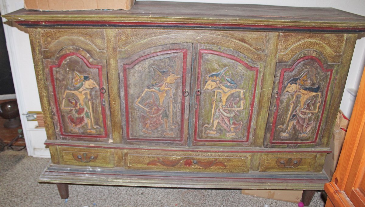 Image for HUGE VINTAGE TIME CAPSULE ESTATE AUCTION