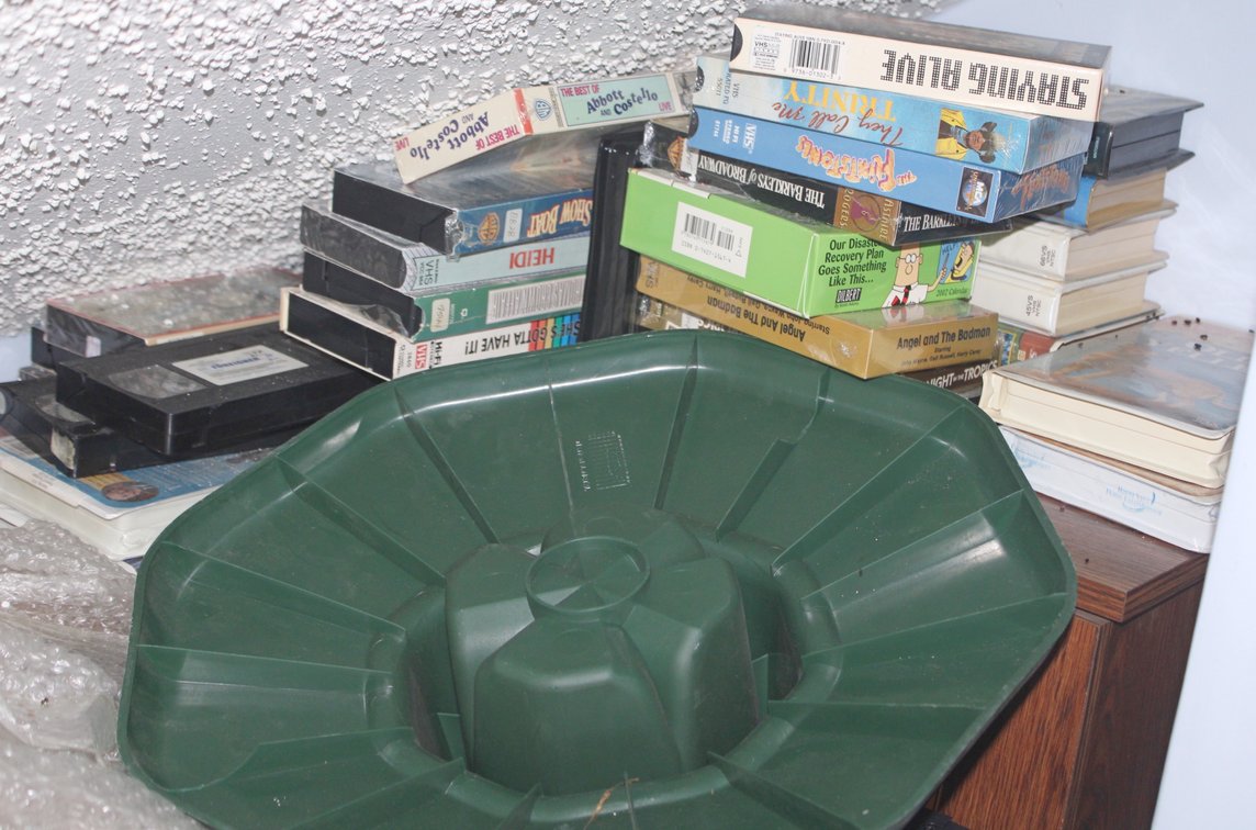 Image for HUGE VINTAGE TIME CAPSULE ESTATE AUCTION