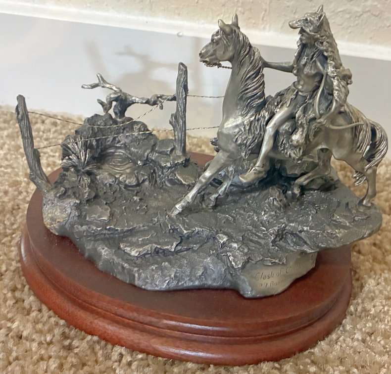 Image for FANTASTIC RETIRED NAVY COMMANDER INDOOR ESTATE AUCTION