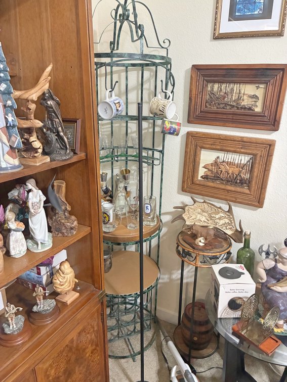 Image for FANTASTIC RETIRED NAVY COMMANDER INDOOR ESTATE AUCTION