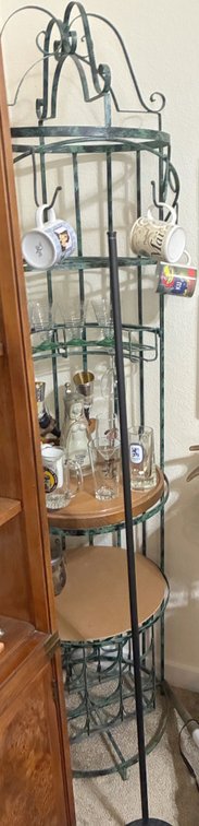 Image for FANTASTIC RETIRED NAVY COMMANDER INDOOR ESTATE AUCTION
