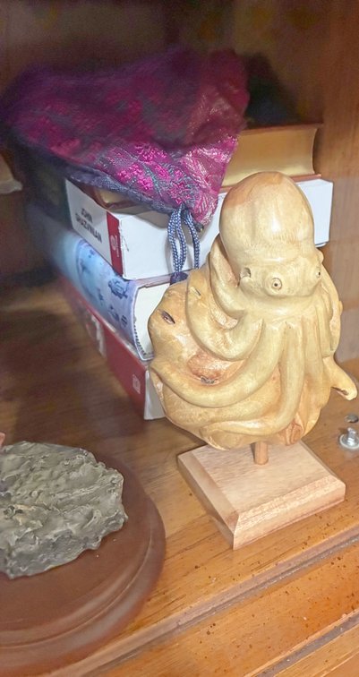 Image for FANTASTIC RETIRED NAVY COMMANDER INDOOR ESTATE AUCTION