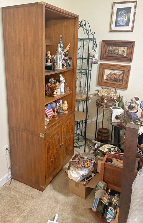 Image for FANTASTIC RETIRED NAVY COMMANDER INDOOR ESTATE AUCTION