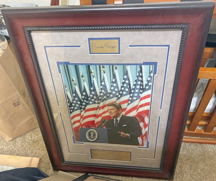 Image for FANTASTIC RETIRED NAVY COMMANDER INDOOR ESTATE AUCTION