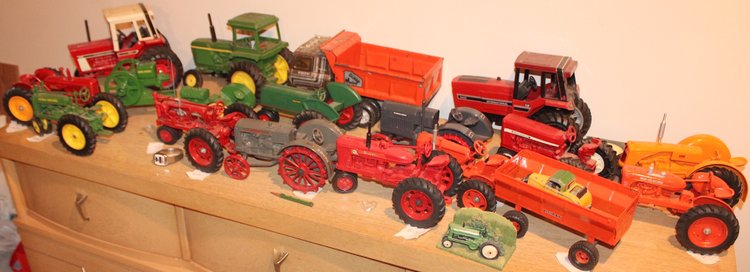 Image for LIVING ESTATE AUCTION