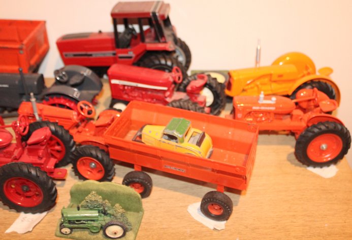 Image for LIVING ESTATE AUCTION