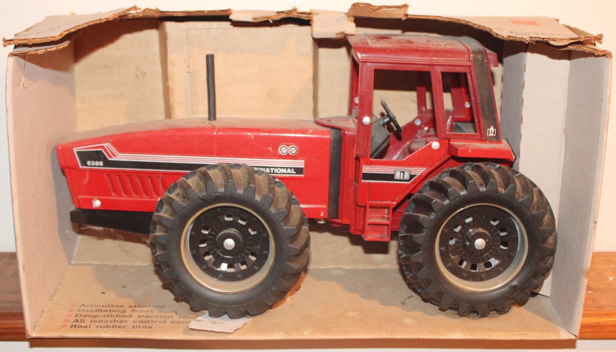 Image for LIVING ESTATE AUCTION