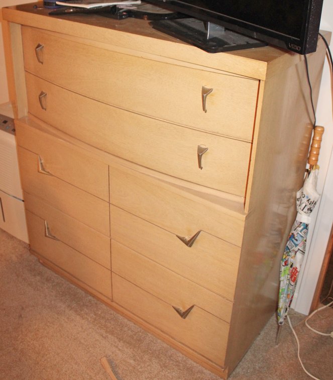 Image for LIVING ESTATE AUCTION