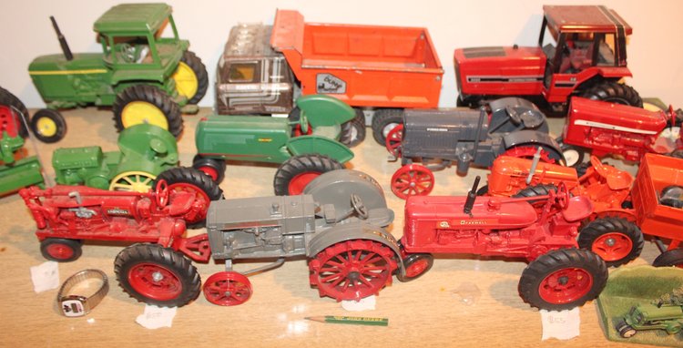 Image for LIVING ESTATE AUCTION