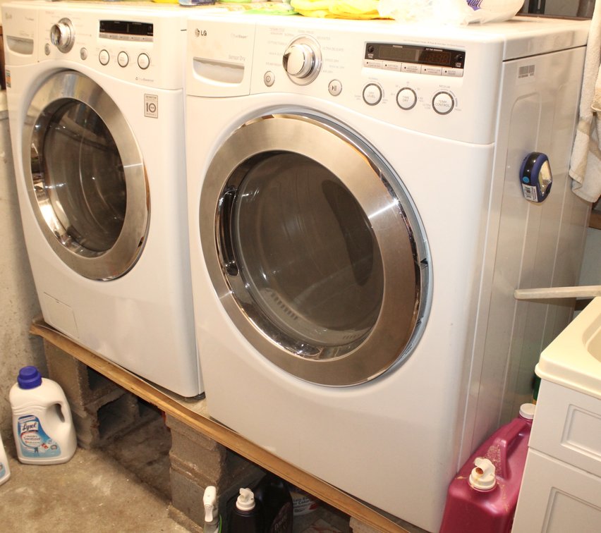 Image for LIVING ESTATE AUCTION