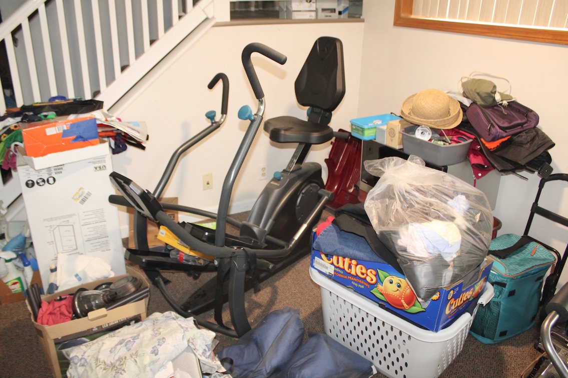 Image for LIVING ESTATE AUCTION