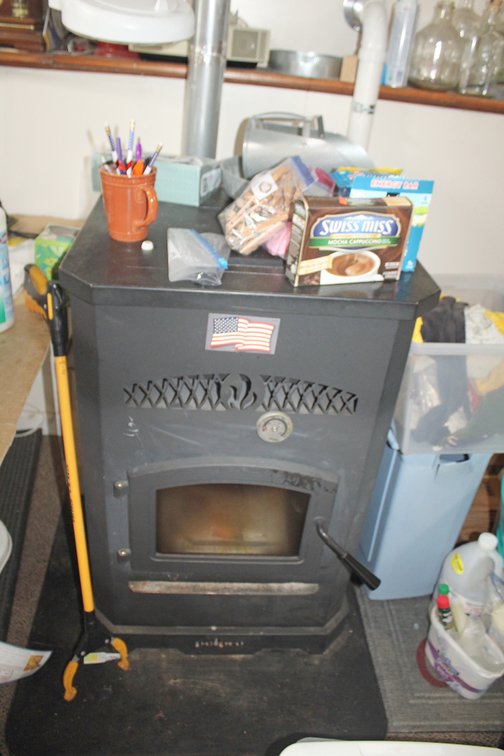 Image for LIVING ESTATE AUCTION