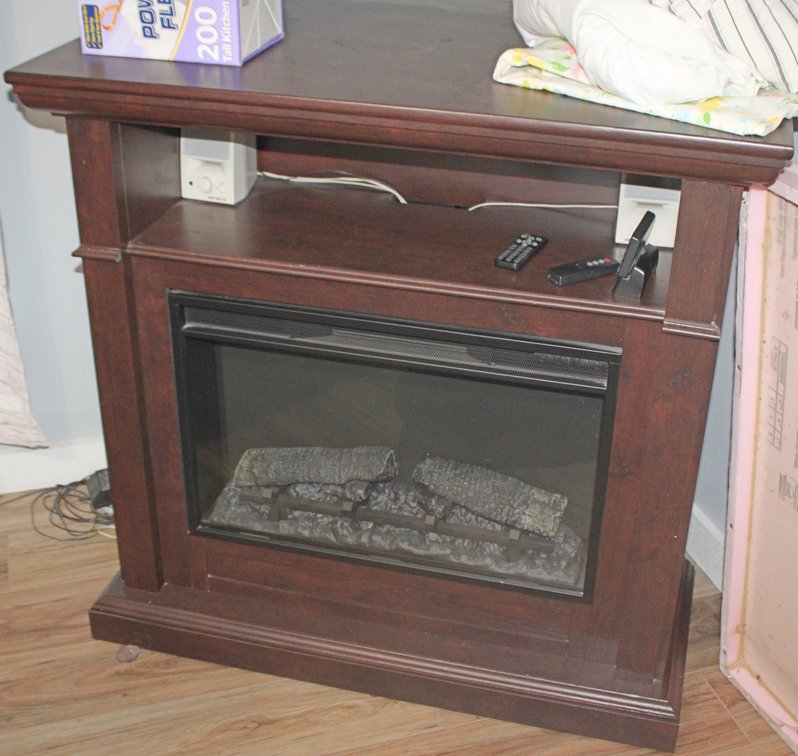 Image for LIVING ESTATE AUCTION