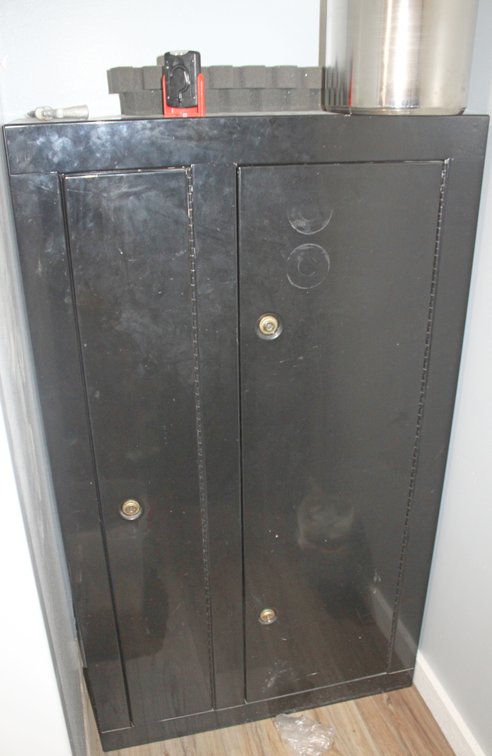 Image for LIVING ESTATE AUCTION