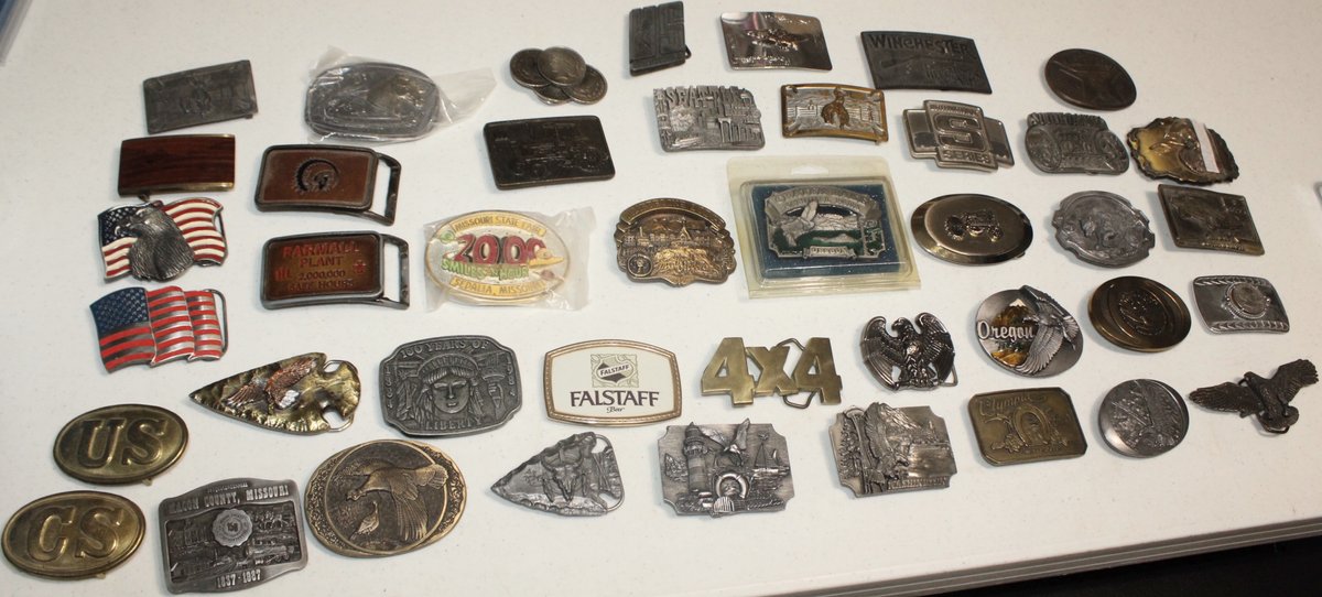 Image for LIVING ESTATE AUCTION