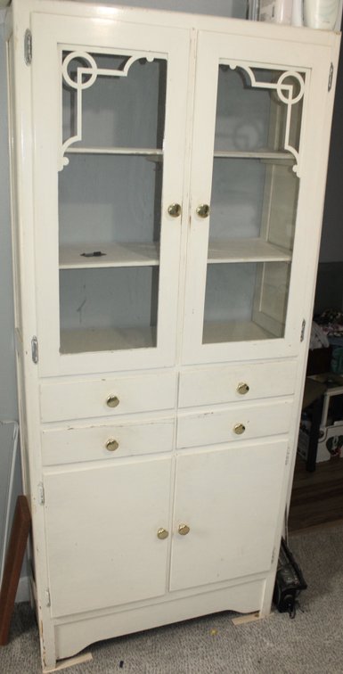Image for LIVING ESTATE AUCTION