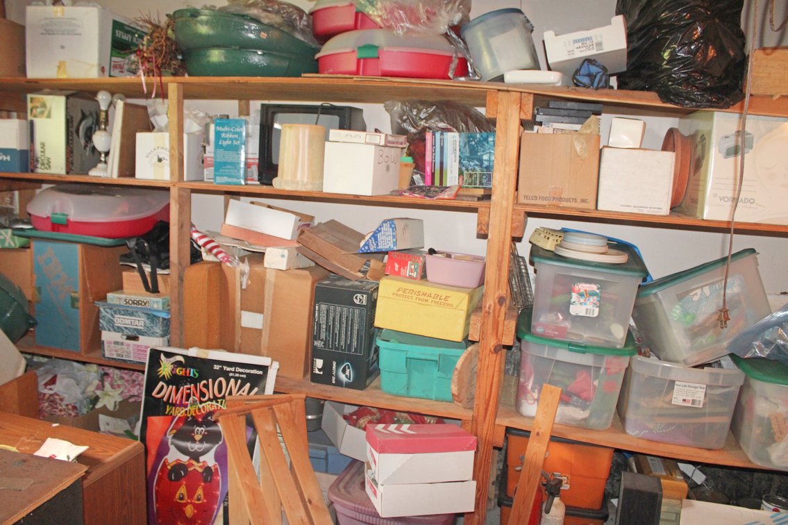 Image for LIVING ESTATE AUCTION