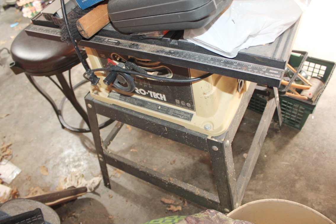 Image for LIVING ESTATE AUCTION