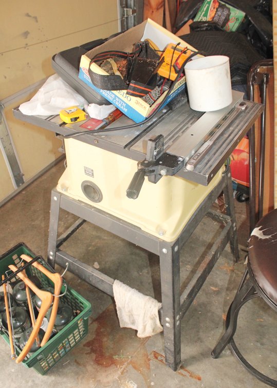 Image for LIVING ESTATE AUCTION