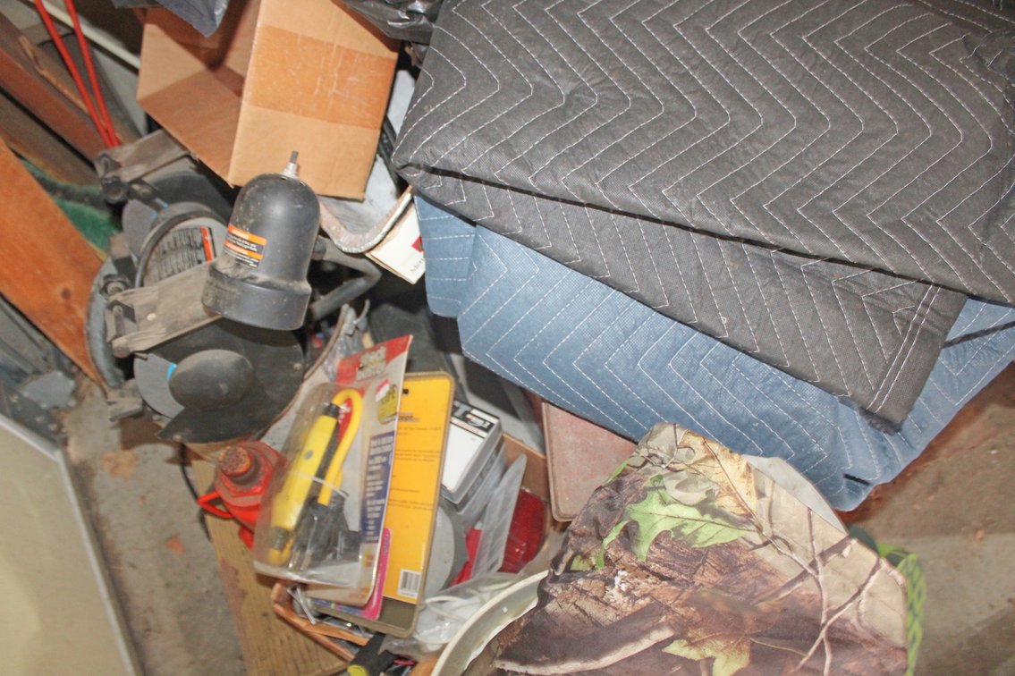 Image for LIVING ESTATE AUCTION