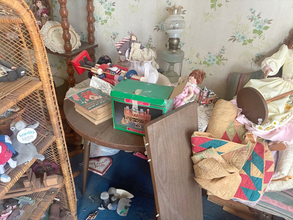 Image for ESTATE AUCTION