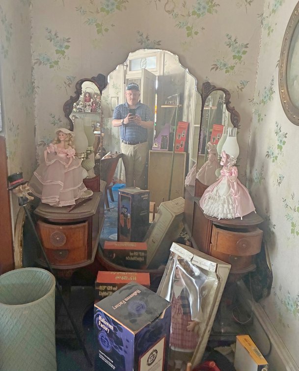 Image for ESTATE AUCTION
