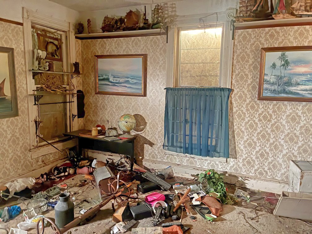 Image for ESTATE AUCTION