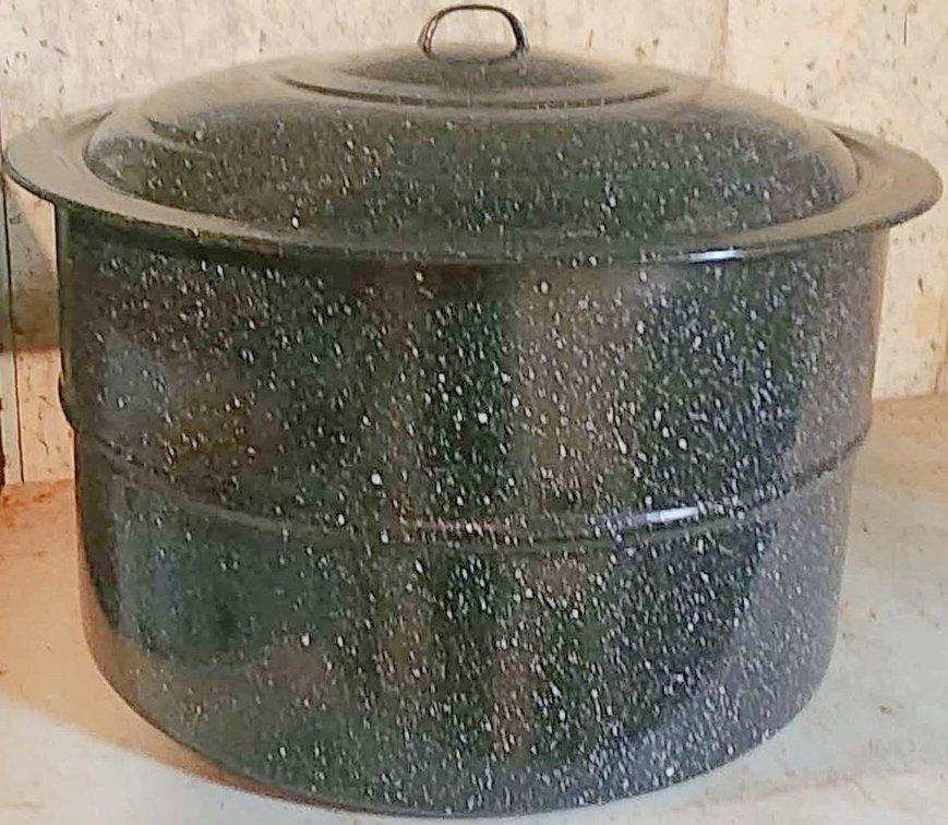 Image for VINTAGE GERMAN TIME CAPSULE ESTATE AUCTION