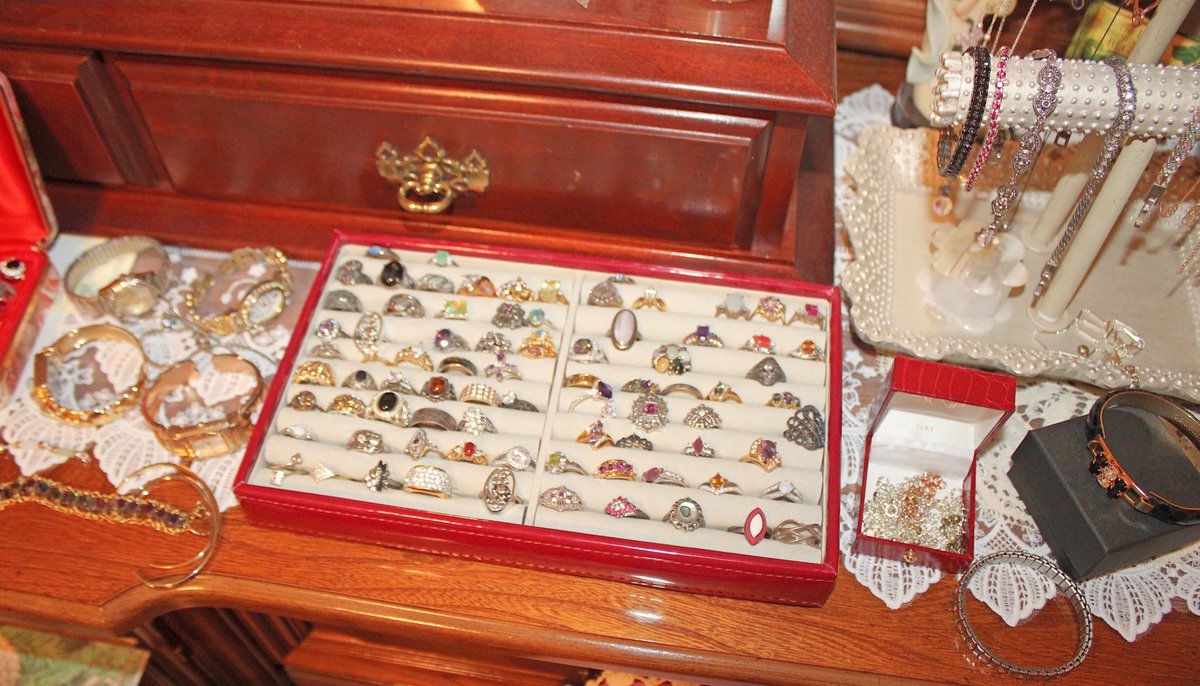 Image for REAL ESTATE & PERSONAL PROPERTY AUCTION