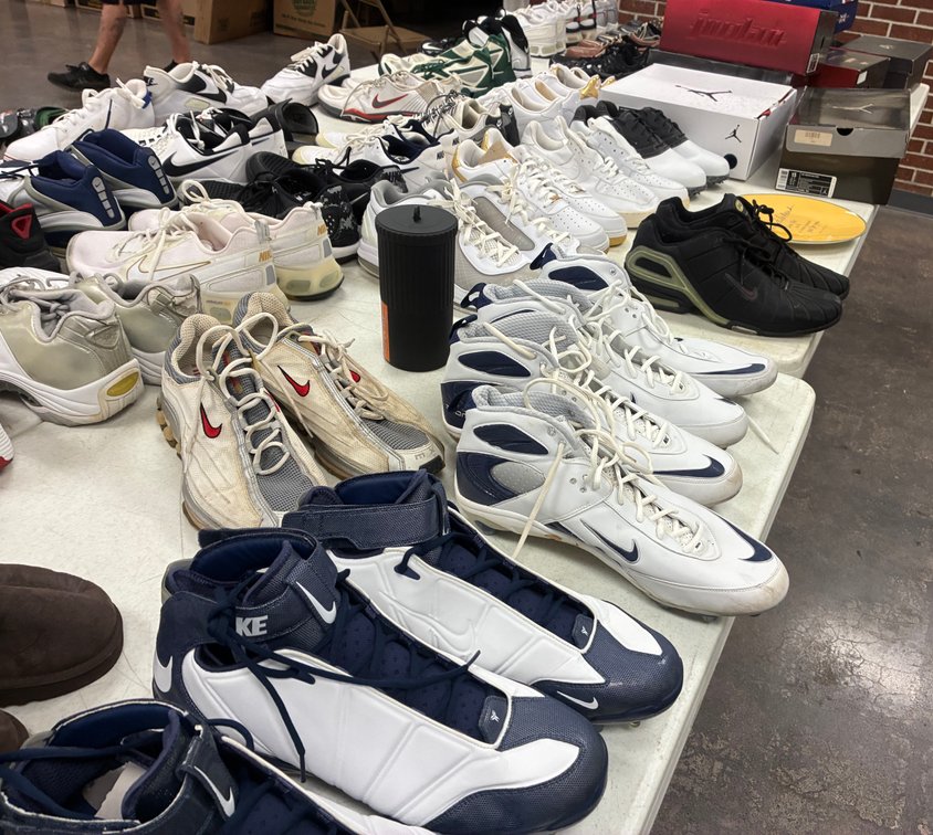Image for FORMER NFL HALL OF FAME PLAYER LIVING ESTATE AUCTION