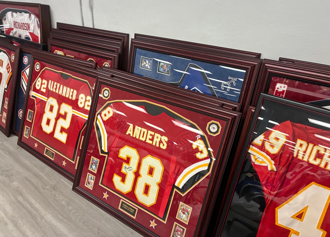 Image for FORMER NFL HALL OF FAME PLAYER LIVING ESTATE AUCTION