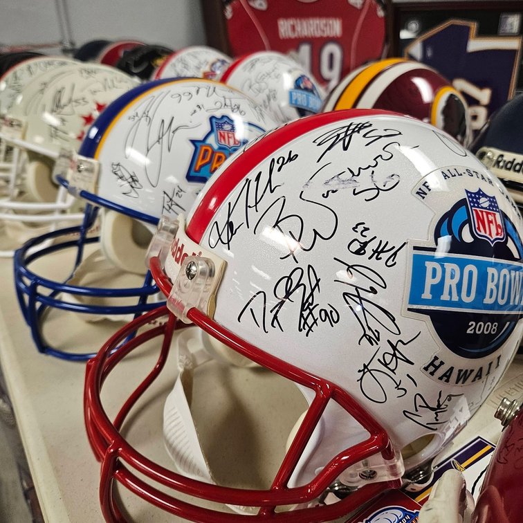 Image for FORMER NFL HALL OF FAME PLAYER LIVING ESTATE AUCTION