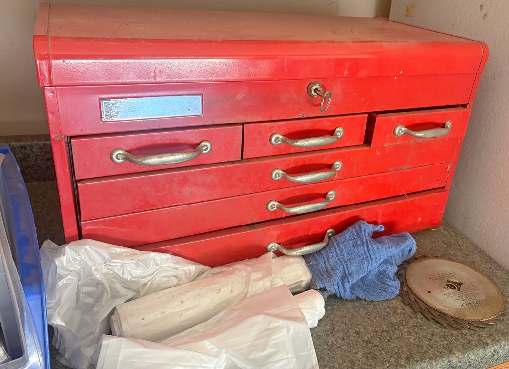 Image for HUGE VINTAGE TIME CAPSULE ESTATE AUCTION