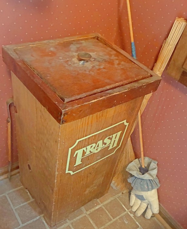 Image for HUGE VINTAGE TIME CAPSULE ESTATE AUCTION