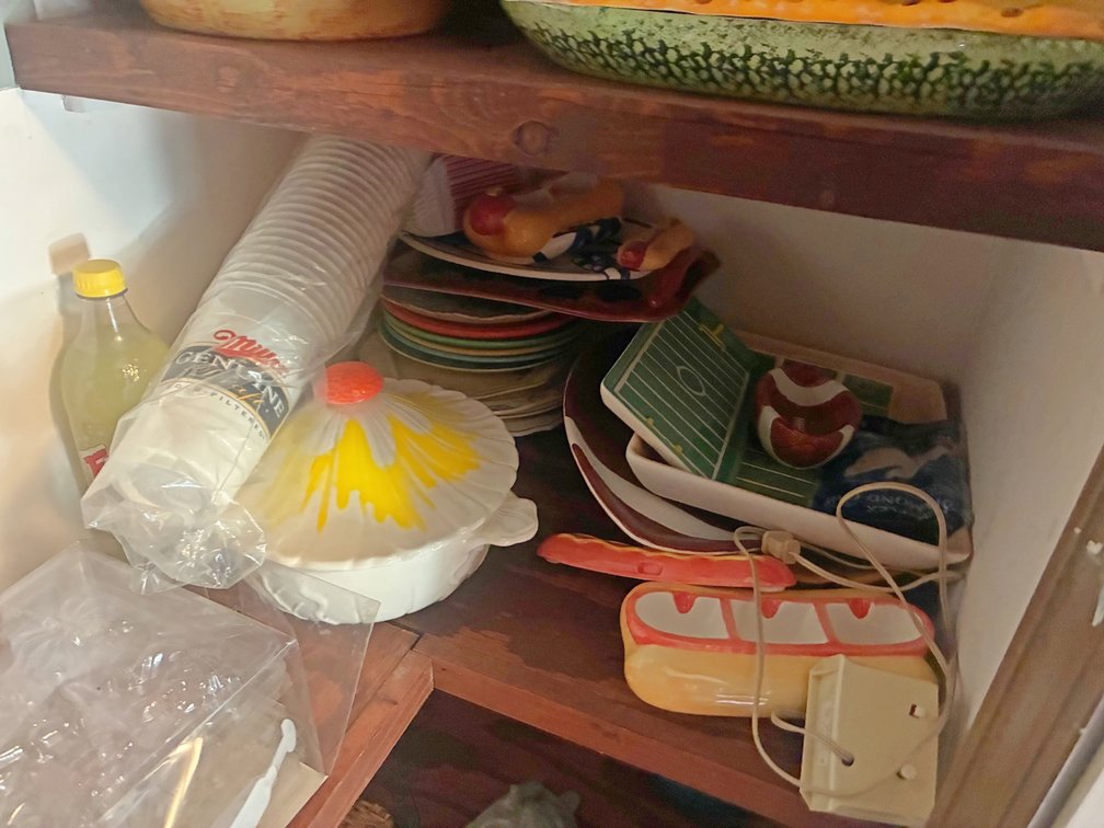 Image for HUGE VINTAGE TIME CAPSULE ESTATE AUCTION