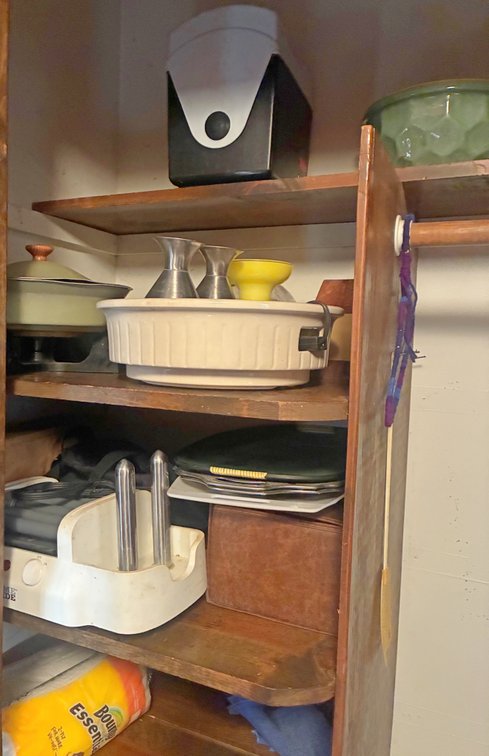 Image for HUGE VINTAGE TIME CAPSULE ESTATE AUCTION