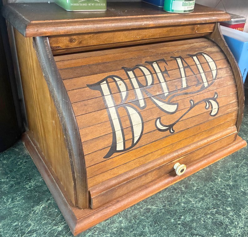 Image for HUGE VINTAGE TIME CAPSULE ESTATE AUCTION