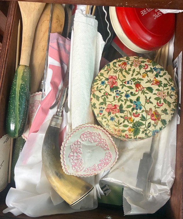 Image for HUGE VINTAGE TIME CAPSULE ESTATE AUCTION