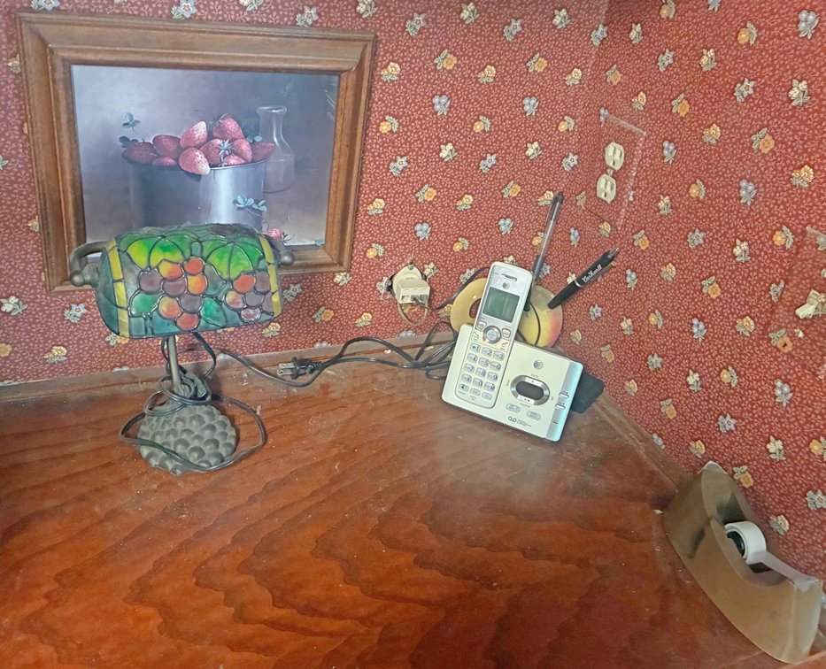Image for HUGE VINTAGE TIME CAPSULE ESTATE AUCTION