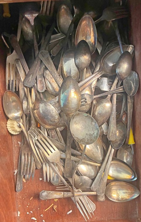 Image for HUGE VINTAGE TIME CAPSULE ESTATE AUCTION
