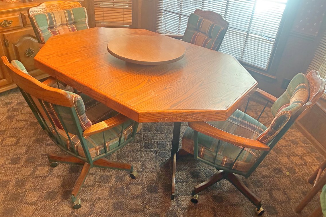 Image for HUGE VINTAGE TIME CAPSULE ESTATE AUCTION