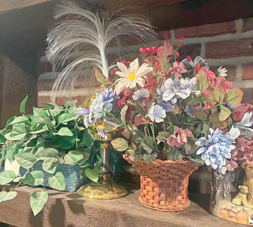 Image for HUGE VINTAGE TIME CAPSULE ESTATE AUCTION