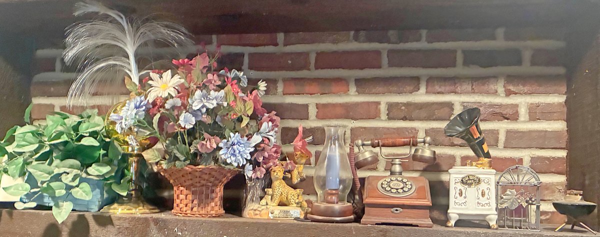 Image for HUGE VINTAGE TIME CAPSULE ESTATE AUCTION
