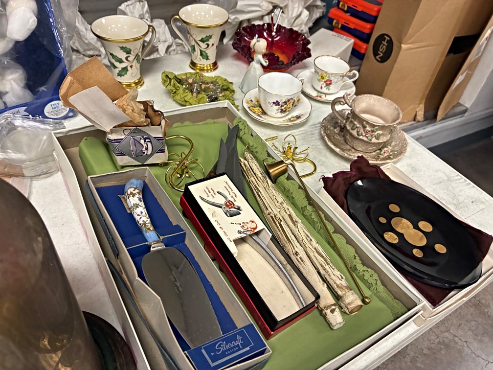 Image for ESTATE AUCTION