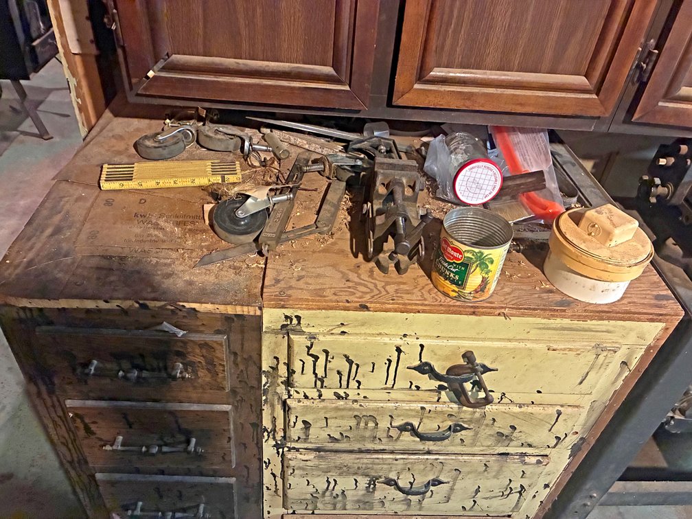 Image for ESTATE AUCTION