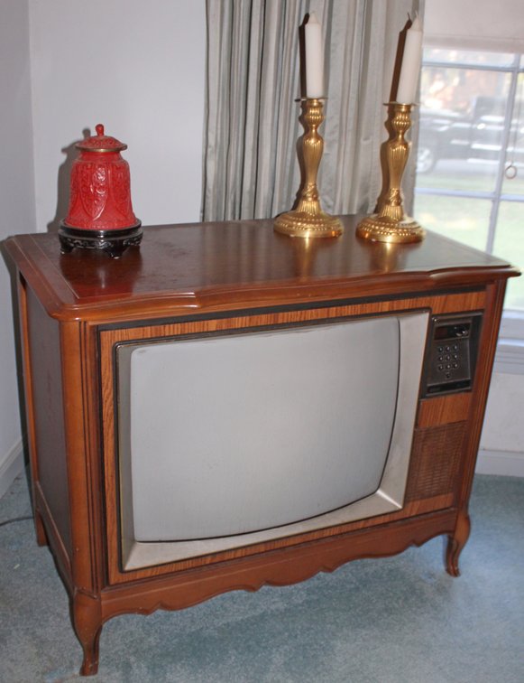 Image for EMERGENCY LAST MINUTE! VINTAGE TIME CAPSULE ESTATE AUCTION