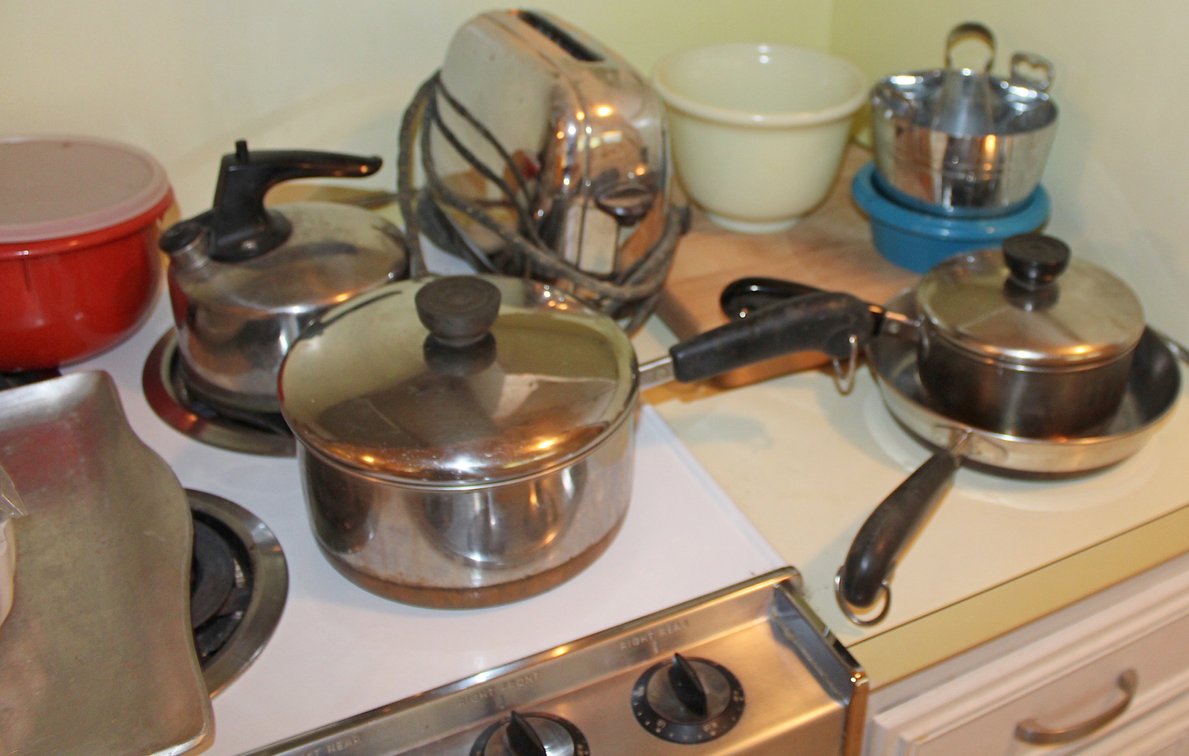 Image for EMERGENCY LAST MINUTE! VINTAGE TIME CAPSULE ESTATE AUCTION