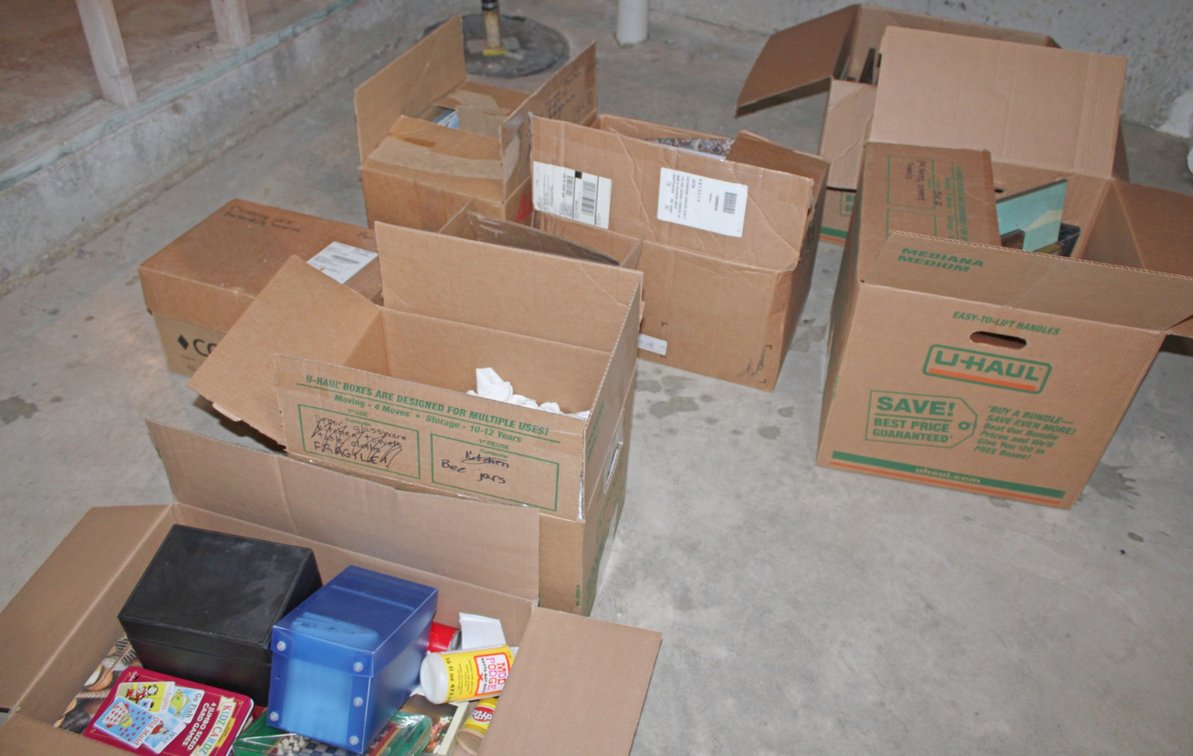 Image for LIVING ESTATE AUCTION