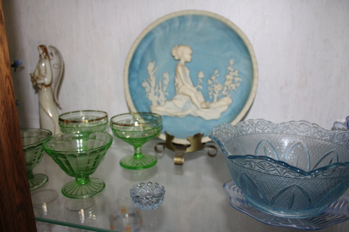 Image for LIVING ESTATE AUCTION
