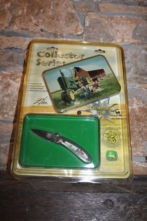 Image for LIVING ESTATE AUCTION